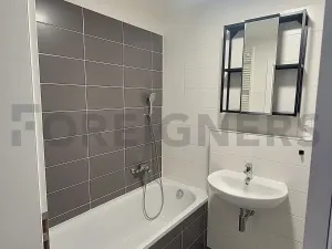 Pronájem bytu 2+kk, Pardubice, Východní, 43 m2