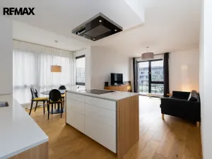 Pronájem bytu 3+kk, Praha - Libeň, Voctářova, 82 m2