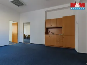 Pronájem kanceláře, Jeseník, nám. Svobody, 63 m2