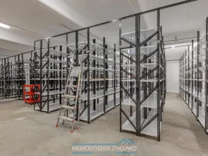 Prodej obchodního prostoru, Želetice, 3355 m2