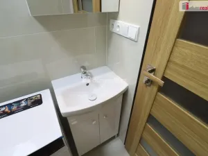 Pronájem bytu 1+1, Dalovice, Májová, 28 m2