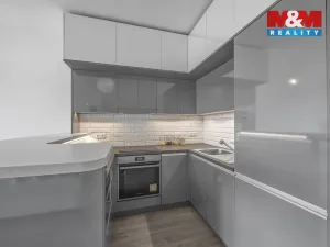 Prodej bytu 1+kk, Praha - Hostavice, U Hostavického potoka, 33 m2