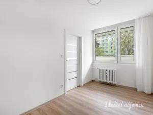Pronájem bytu 2+kk, Praha - Nusle, Kotorská, 34 m2