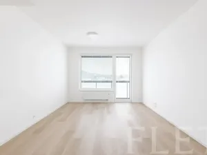 Pronájem bytu 2+kk, Praha - Hloubětín, Sobí, 55 m2