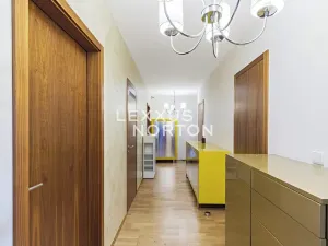 Pronájem bytu 4+kk, Praha - Žižkov, Jeseniova, 116 m2