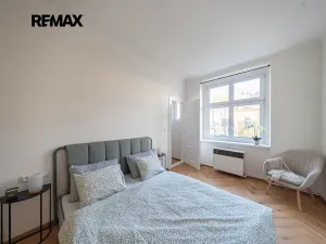 Pronájem bytu 2+kk, Praha - Nusle, Jaromírova, 46 m2