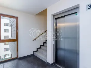 Pronájem bytu 1+kk, Praha - Michle, Hanusova, 35 m2