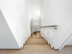 Prodej bytu 4+kk, Praha - Klánovice, Holekova, 158 m2