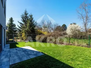 Prodej bytu 4+kk, Praha - Klánovice, Holekova, 158 m2