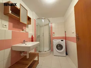 Pronájem bytu 1+kk, Praha - Záběhlice, Na Slatince, 39 m2