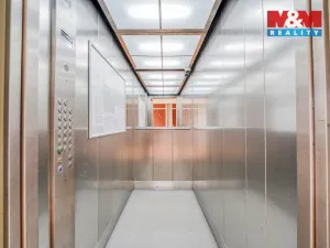 Prodej bytu 1+kk, Praha - Háje, Bajkonurská, 26 m2