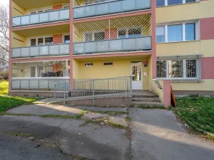 Prodej bytu 3+1, Praha - Prosek, Bohušovická, 55 m2