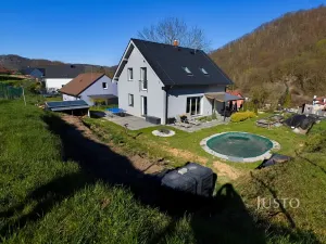 Prodej rodinného domu, Velké Březno, Pod Vartou, 148 m2