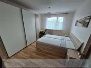 Pronájem bytu 2+1, Ústí nad Labem, Šrámkova, 60 m2