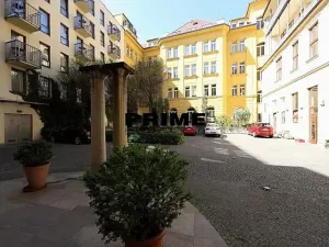 Pronájem kanceláře, Praha - Smíchov, Štefánikova, 168 m2