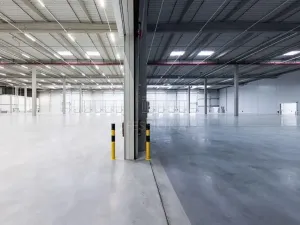 Pronájem skladu, Praha - Hostivař, K pérovně, 4222 m2