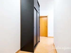 Pronájem bytu 2+kk, Praha - Libeň, Kovanecká, 53 m2