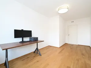 Pronájem bytu 3+kk, Praha - Radlice, U Komína, 94 m2