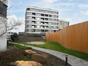 Pronájem bytu 3+kk, Praha - Radlice, U Komína, 94 m2