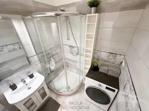 Pronájem bytu 2+kk, Brno, Burešova, 53 m2