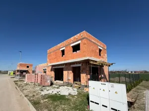 Prodej rodinného domu, Sezemice, 151 m2