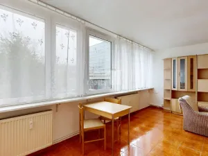 Prodej bytu 3+1, Praha - Karlín, K Olympiku, 57 m2