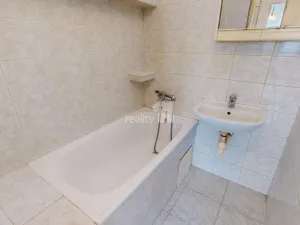Prodej bytu 3+1, Praha - Karlín, K Olympiku, 57 m2