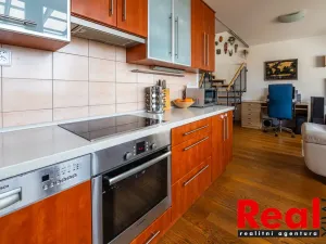 Prodej bytu 3+kk, Praha - Chodov, Starochodovská, 92 m2