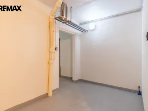 Prodej bytu 3+1, Jesenice, V Lázních, 72 m2