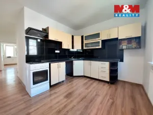 Prodej bytu 4+1, Klášterec nad Ohří, Družstevní, 81 m2