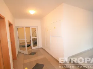 Pronájem bytu 2+kk, Praha - Záběhlice, Za návsí, 73 m2