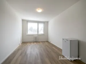 Pronájem bytu 1+kk, Praha - Hlubočepy, Voskovcova, 29 m2