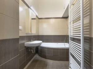 Pronájem bytu 3+kk, Hradec Králové, Šafaříkova, 95 m2