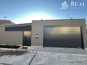 Prodej rodinného domu, Račiněves, 280 m2