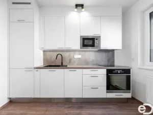 Pronájem bytu 1+kk, Praha - Hlubočepy, Fabiánové, 31 m2