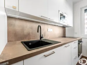 Pronájem bytu 1+kk, Praha - Hlubočepy, Fabiánové, 31 m2