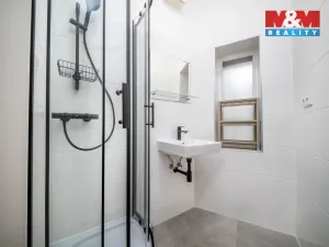 Pronájem bytu 1+kk, Praha - Vysočany, Spojovací, 35 m2