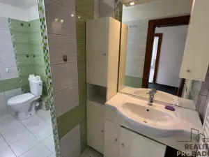 Prodej rodinného domu, Hrádek, 141 m2