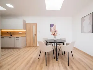Prodej bytu 2+kk, Praha - Hloubětín, Mochovská, 63 m2