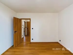 Pronájem bytu 2+1, Jindřichův Hradec, sídliště U Nádraží, 49 m2