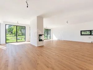 Prodej rodinného domu, Kamenice - Nová Hospoda, Na Pokraji, 259 m2