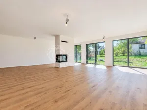 Prodej rodinného domu, Kamenice - Nová Hospoda, Na Pokraji, 259 m2