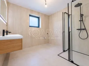 Prodej rodinného domu, Kamenice - Nová Hospoda, Na Pokraji, 259 m2