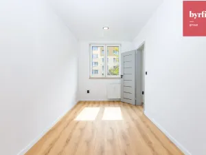 Prodej bytu 2+1, Ostrava, Bohumíra Četyny, 42 m2