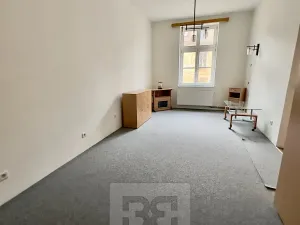 Pronájem bytu 2+kk, Praha - Malá Strana, 38 m2
