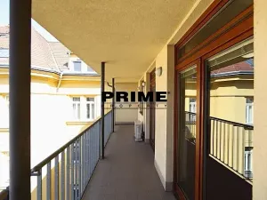 Pronájem kanceláře, Praha - Smíchov, Štefánikova, 168 m2