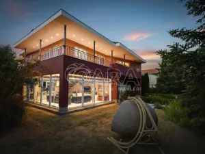 Prodej rodinného domu, Praha - Kolovraty, V louce, 470 m2