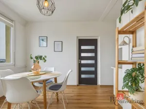 Prodej bytu 3+1, Praha - Malešice, Káranská, 72 m2