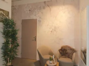 Pronájem obchodního prostoru, Hradec Králové - Pražské Předměstí, Dukelská třída, 6 m2