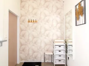 Pronájem obchodního prostoru, Hradec Králové - Pražské Předměstí, Dukelská třída, 6 m2